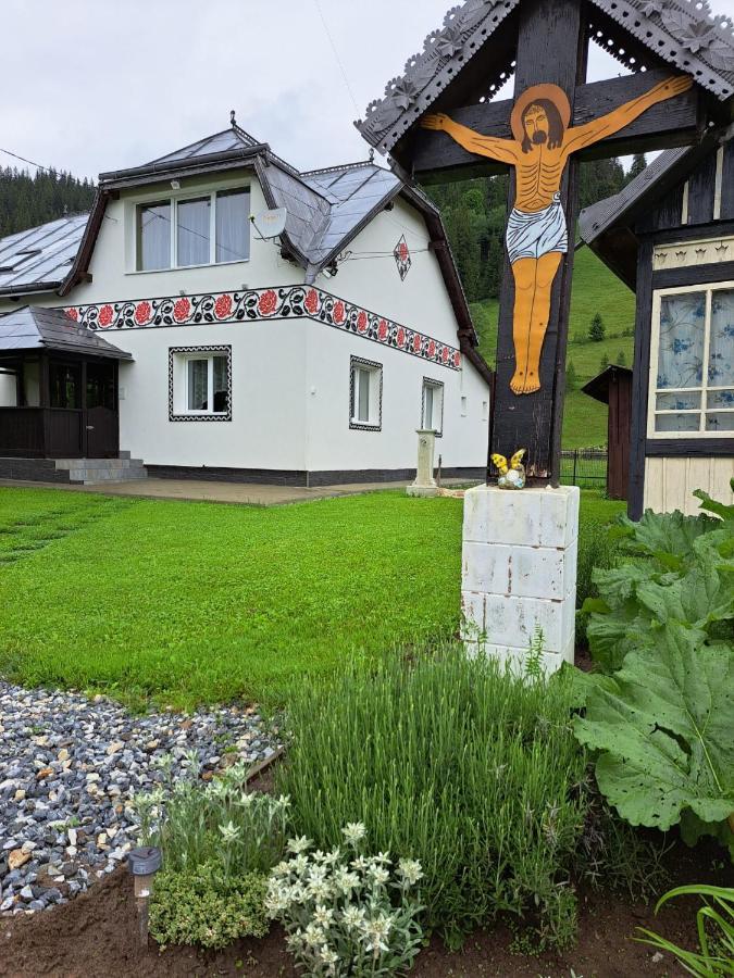 Casa Dumitru Si Elena Ciocanesti Bucovina Exterior photo